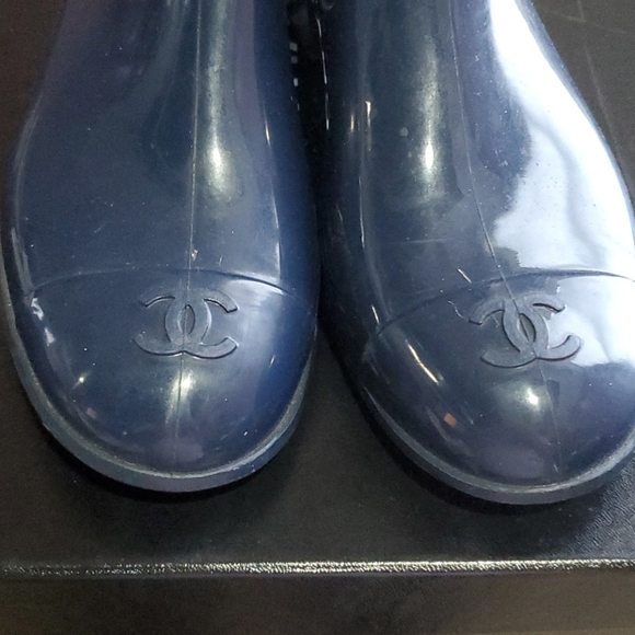 Guaranteed Authentic Chanel Rainboots (blue) - Picture 3 of 9